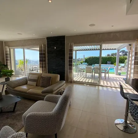 Superb Modern - Sea View Pool Hébergement de vacances *