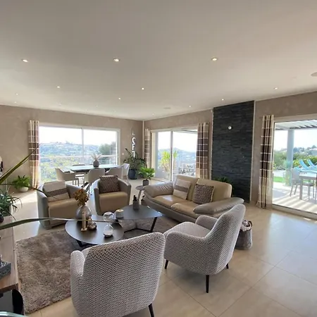 Superb Modern - Sea View Pool Holiday home Nice