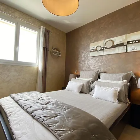 Holiday home Superb Modern - Sea View Pool *