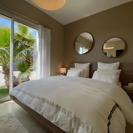 Superb Modern - Sea View Pool 度假居
